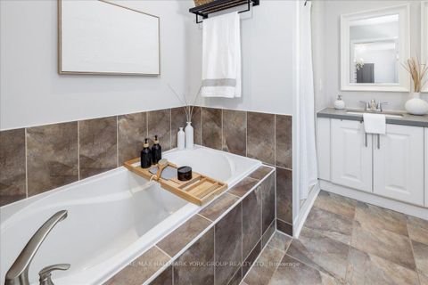 Photo 23 at 19 Silverstone Crescent, Keswick South, Georgina