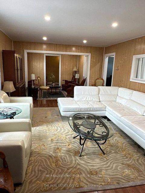 Photo 3 at 393 Adeline Drive, Keswick South, Georgina