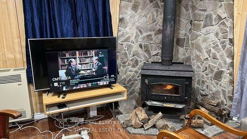 Photo 8 at 393 Adeline Drive, Keswick South, Georgina