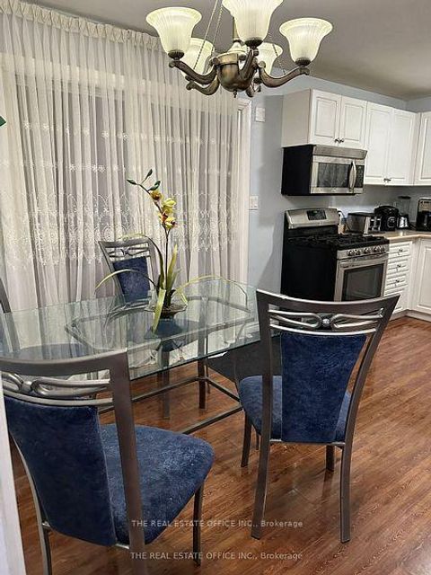 Photo 10 at 393 Adeline Drive, Keswick South, Georgina