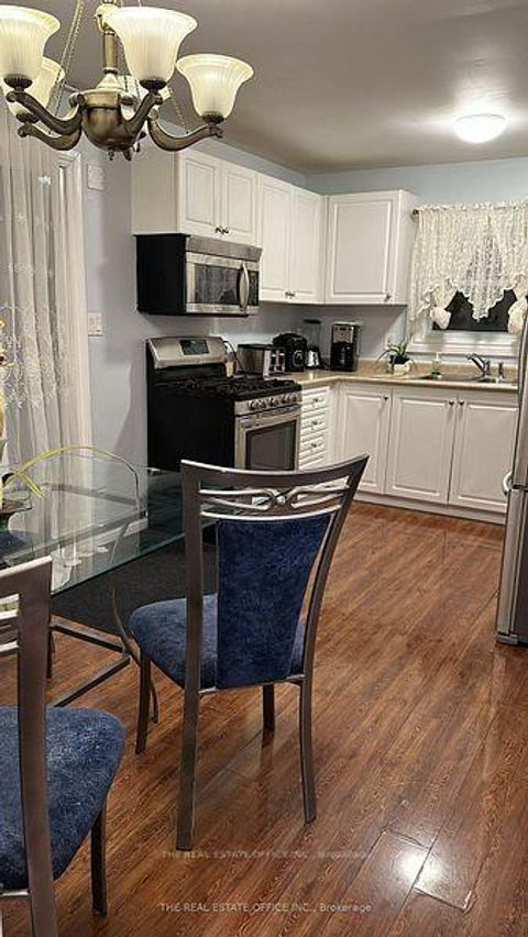 Photo 12 at 393 Adeline Drive, Keswick South, Georgina