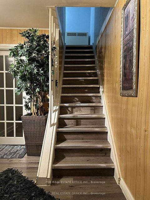 Photo 20 at 393 Adeline Drive, Keswick South, Georgina