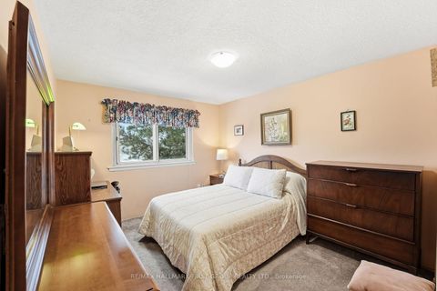 Photo 12 at 69 White Heather Boulevard, Agincourt North, Toronto