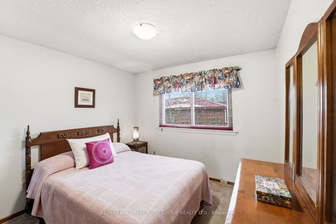 Photo 14 at 69 White Heather Boulevard, Agincourt North, Toronto