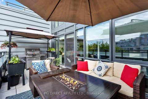 Photo 12 at 622 - 38 Howard Park Avenue, Roncesvalles, Toronto