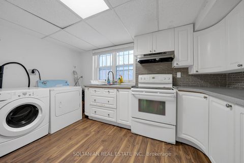 Photo 27 at 3053 Bayview Avenue, Bayview Village, Toronto