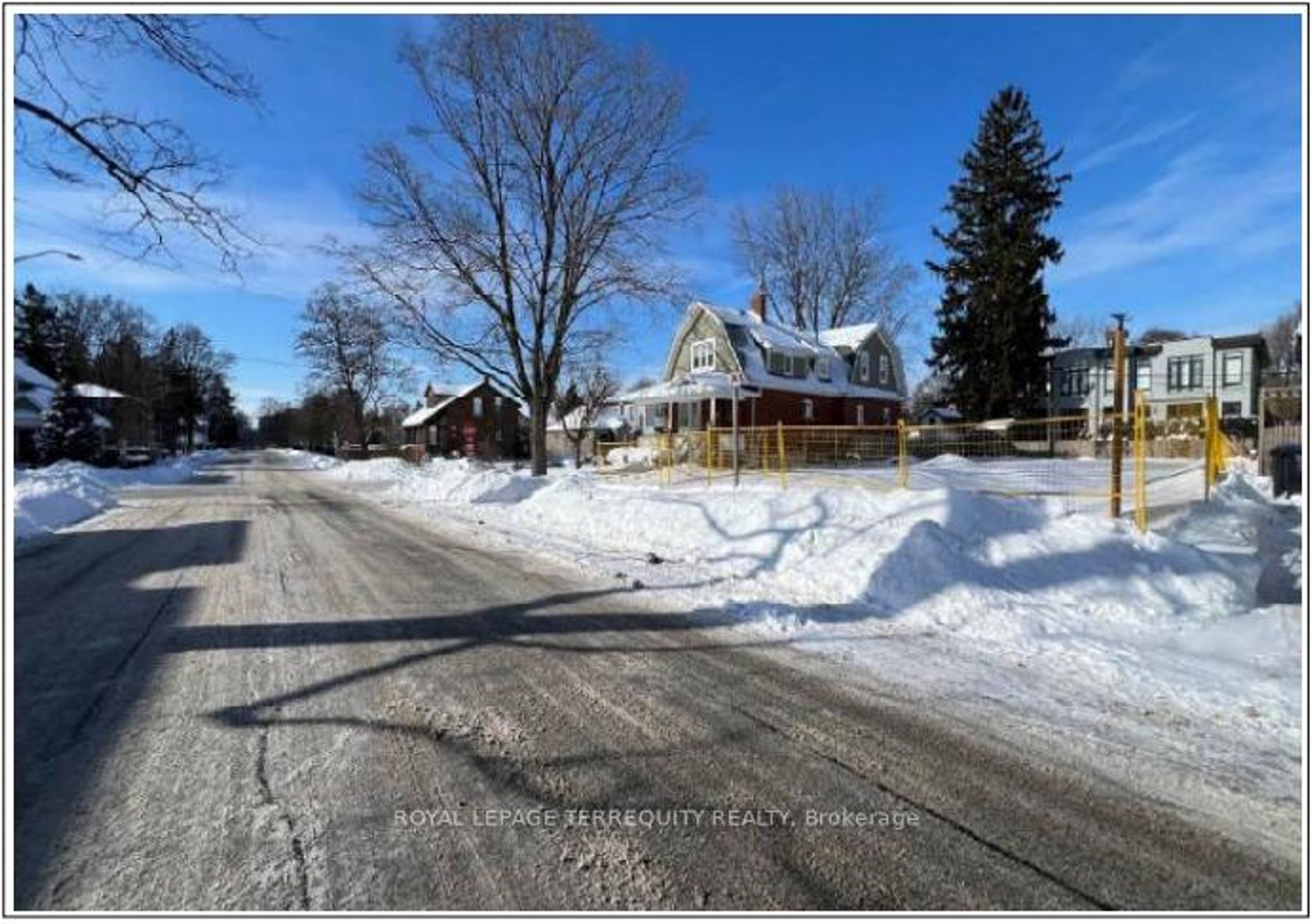 52 Forest Avenue, Port Credit, Mississauga 