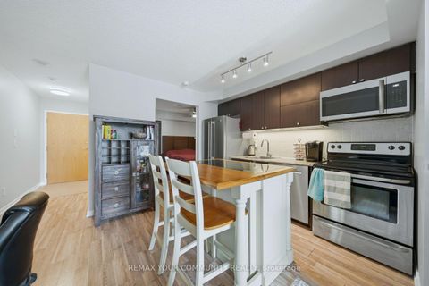 Photo 14 at 1526 - 38 Joe Shuster Way, South Parkdale, Toronto