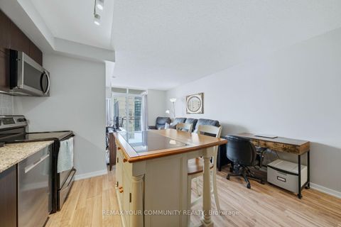 Photo 18 at 1526 - 38 Joe Shuster Way, South Parkdale, Toronto
