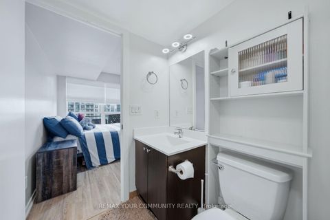 Photo 32 at 1526 - 38 Joe Shuster Way, South Parkdale, Toronto