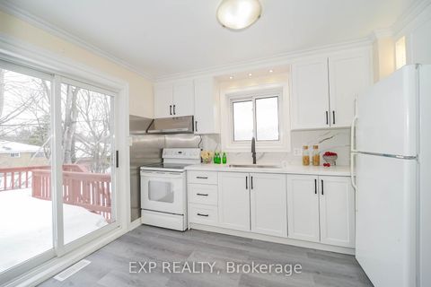 Photo 9 at 22 Jones Court, Aurora Highlands, Aurora