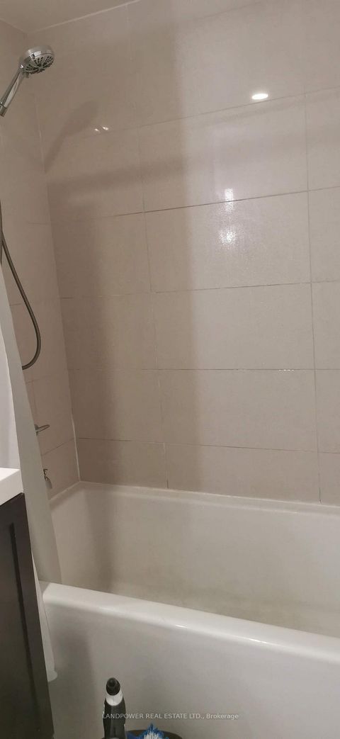 Photo 14 at 1501 - 18 Graydon Hall Drive, Donalda, Toronto