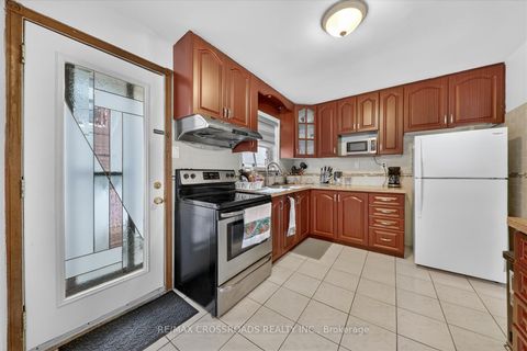 Photo 9 at 18 De Marco Boulevard, Rustic, Toronto