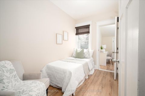 Photo 14 at 282 Lee Avenue, The Beaches, Toronto