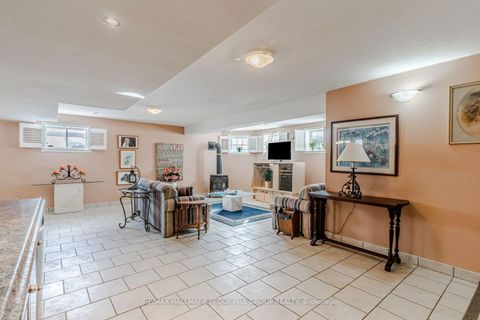Photo 10 at 25 Kell Place, Bayshore, Barrie