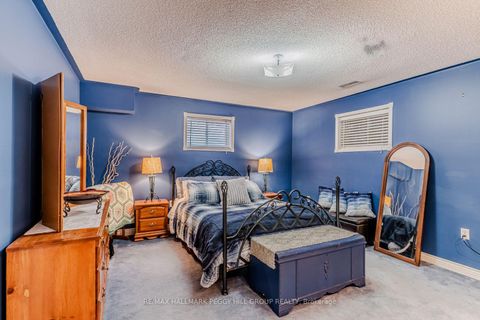 Photo 12 at 25 Kell Place, Bayshore, Barrie