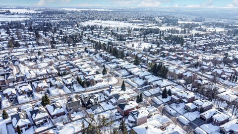 Photo 15 at 25 Kell Place, Bayshore, Barrie