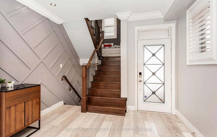 Photo 7 at 21 Arkwright Drive, Northwest Brampton, Brampton