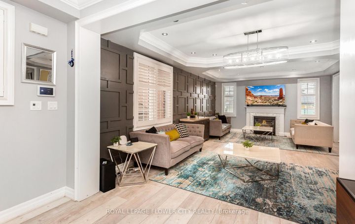 Photo 9 at 21 Arkwright Drive, Northwest Brampton, Brampton