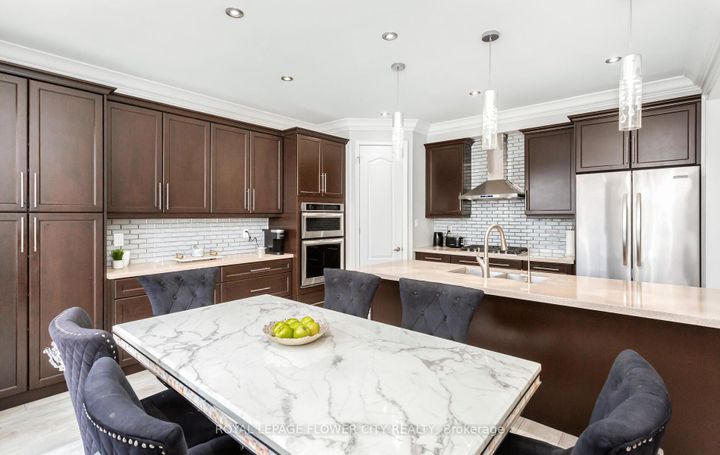 Photo 22 at 21 Arkwright Drive, Northwest Brampton, Brampton