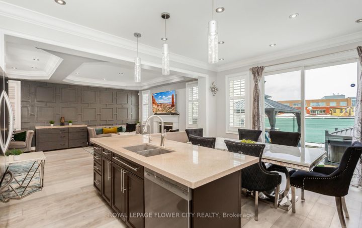 Photo 26 at 21 Arkwright Drive, Northwest Brampton, Brampton