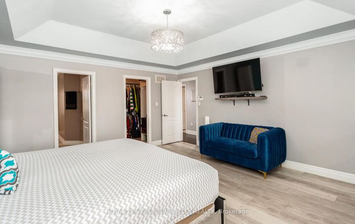 Photo 34 at 21 Arkwright Drive, Northwest Brampton, Brampton