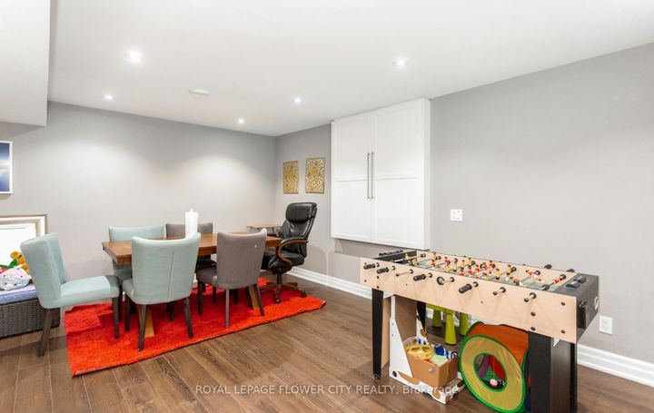 Photo 44 at 21 Arkwright Drive, Northwest Brampton, Brampton