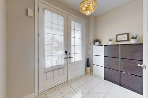 Photo 1 at 521 McGregor Farm Trail, Glenway Estates, Newmarket