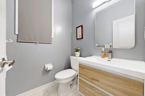 Photo 13 at 521 McGregor Farm Trail, Glenway Estates, Newmarket