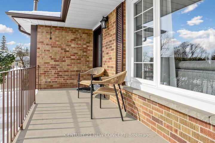 Photo 4 at 8 Rintella Court, Bendale, Toronto