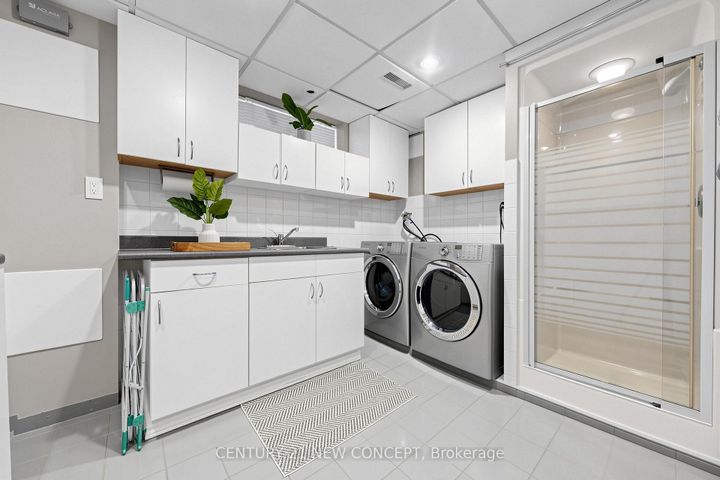 Photo 30 at 8 Rintella Court, Bendale, Toronto