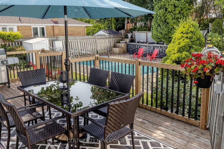 Photo 32 at 8 Rintella Court, Bendale, Toronto