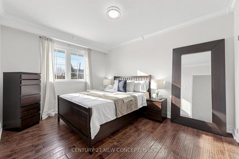 Photo 19 at 8 Rintella Court, Bendale, Toronto