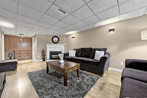 Photo 25 at 8 Rintella Court, Bendale, Toronto