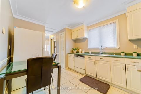 Photo 8 at 57 Lowry Square, Malvern, Toronto