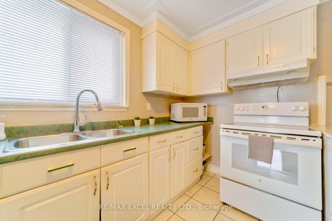 Photo 10 at 57 Lowry Square, Malvern, Toronto