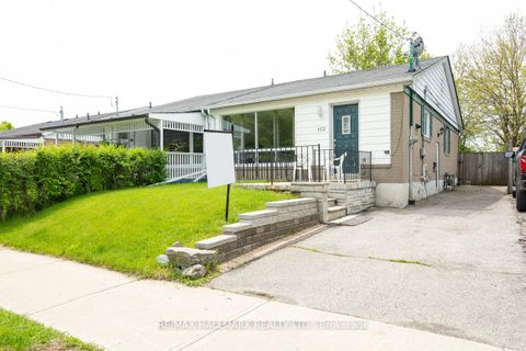 Photo 2 at 152 Santamonica Boulevard, Birchmount, Toronto