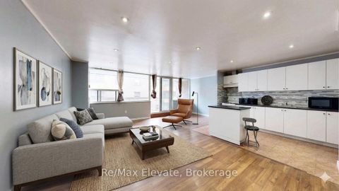 Photo 2 at 204 - 4060 Lawrence Avenue E, West Hill, Toronto