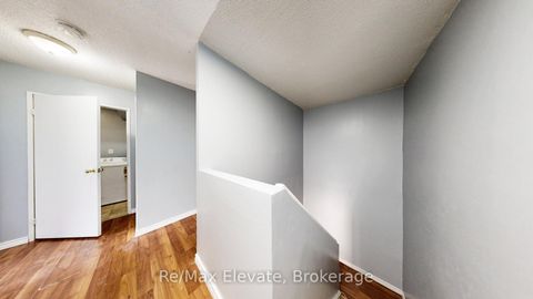 Photo 11 at 204 - 4060 Lawrence Avenue E, West Hill, Toronto