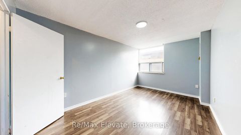 Photo 21 at 204 - 4060 Lawrence Avenue E, West Hill, Toronto