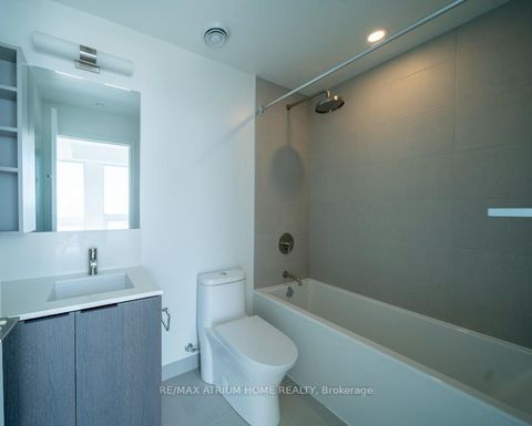 Photo 9 at 4212 - 55 Mercer Street, Waterfront Communities C1, Toronto