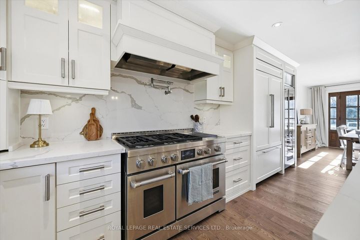 Photo 9 at 225 Weldon Avenue, WO West, Oakville