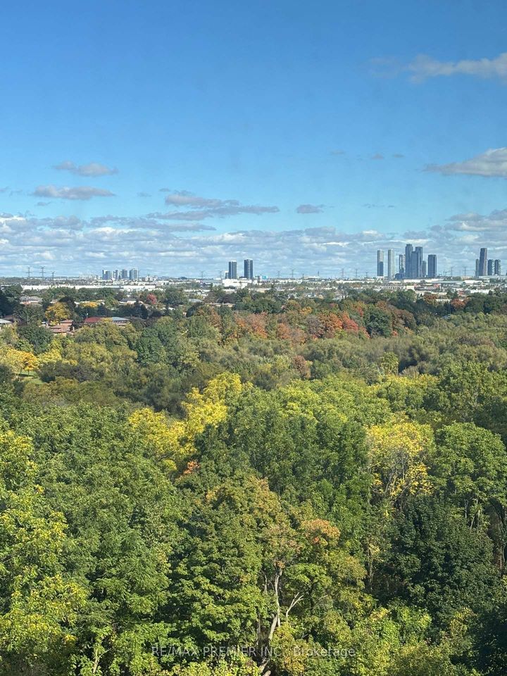 Photo 15 at 905 - 40 Panorama Court, Jamestown, Toronto