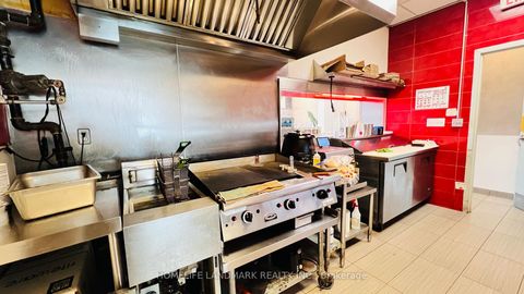 Photo 12 at 3 - 6015 Steeles Avenue E, Milliken, Toronto