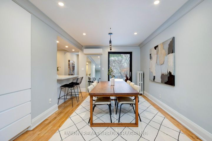 Photo 7 at 10 Hollywood Crescent, Woodbine Corridor, Toronto