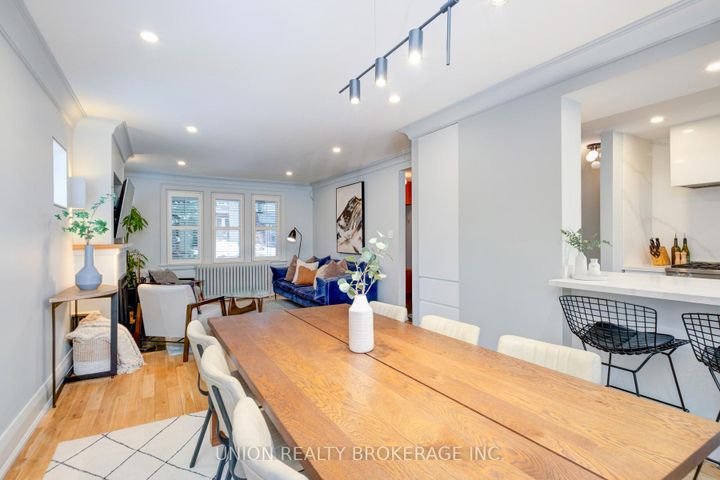 Photo 8 at 10 Hollywood Crescent, Woodbine Corridor, Toronto