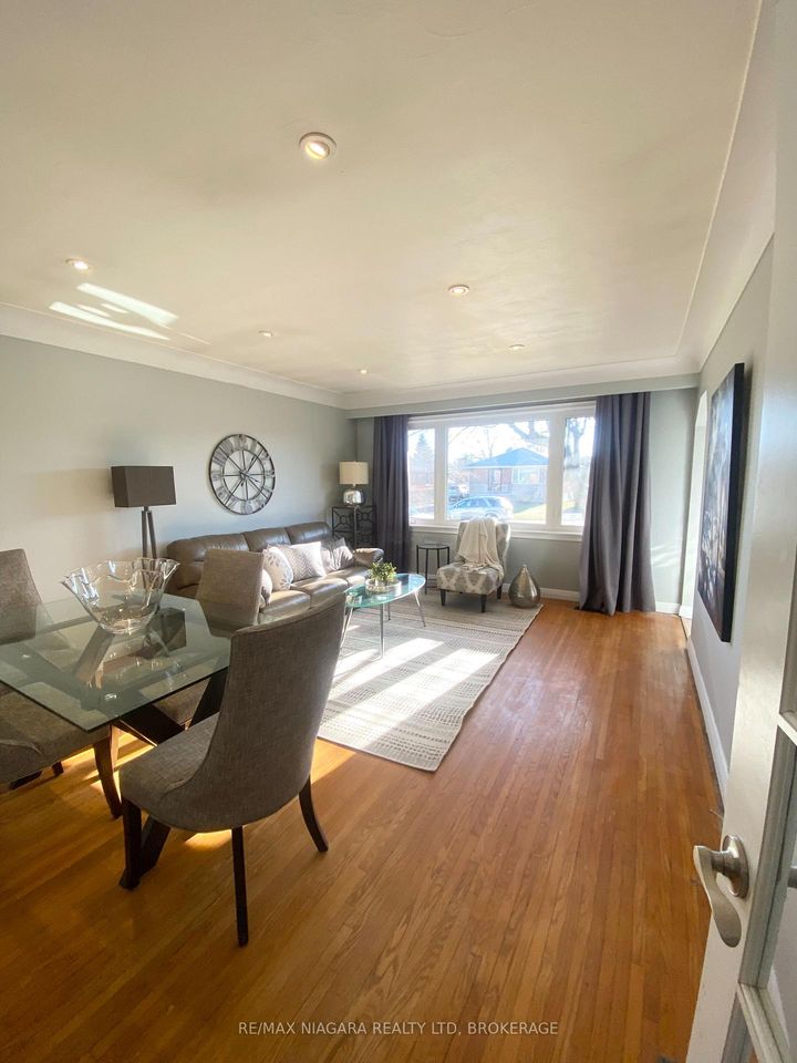 Photo 5 at 96 Terrace Drive, Balfour, Hamilton