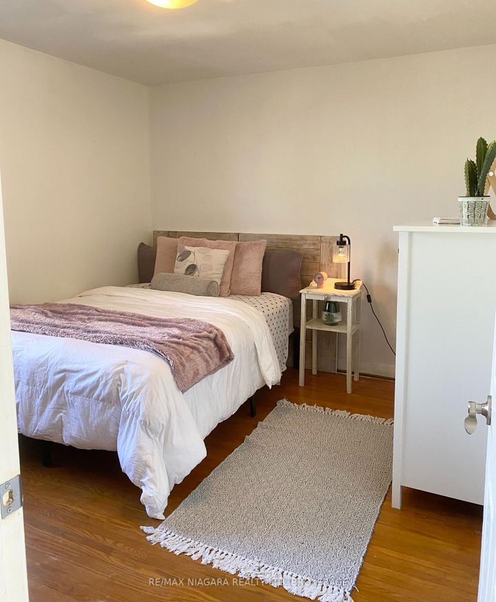 Photo 7 at 96 Terrace Drive, Balfour, Hamilton