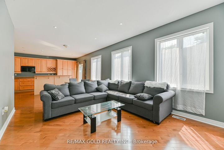 Photo 8 at 45 Treeline Boulevard, Vales of Castlemore, Brampton