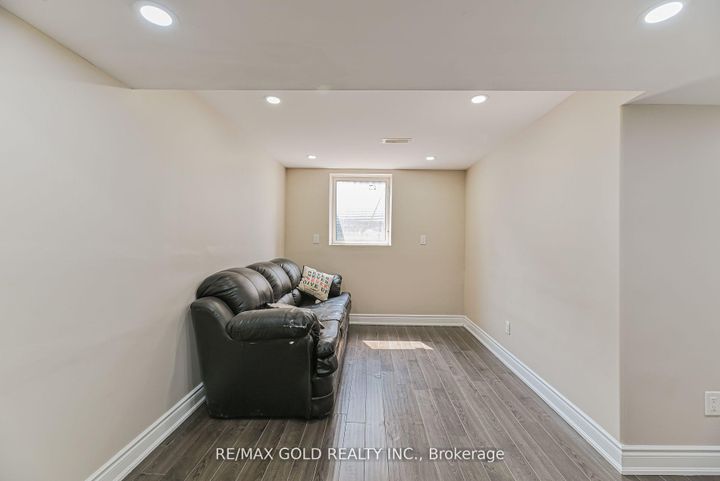 Photo 24 at 45 Treeline Boulevard, Vales of Castlemore, Brampton